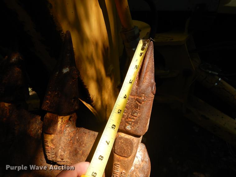image for item DD3004 1999 New Holland 575E backhoe