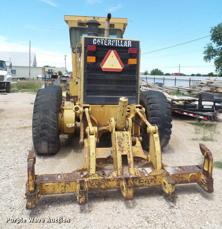 image for item DE1380 1996 Caterpillar 143H motor grader