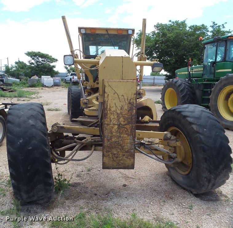 image for item DE1380 1996 Caterpillar 143H motor grader