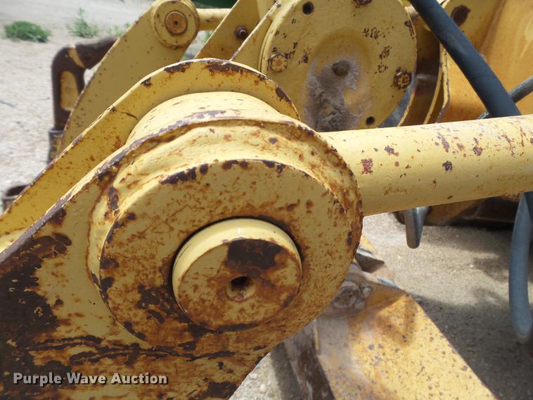 image for item DE1380 1996 Caterpillar 143H motor grader