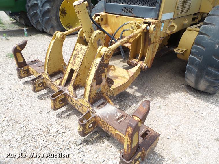 image for item DE1380 1996 Caterpillar 143H motor grader