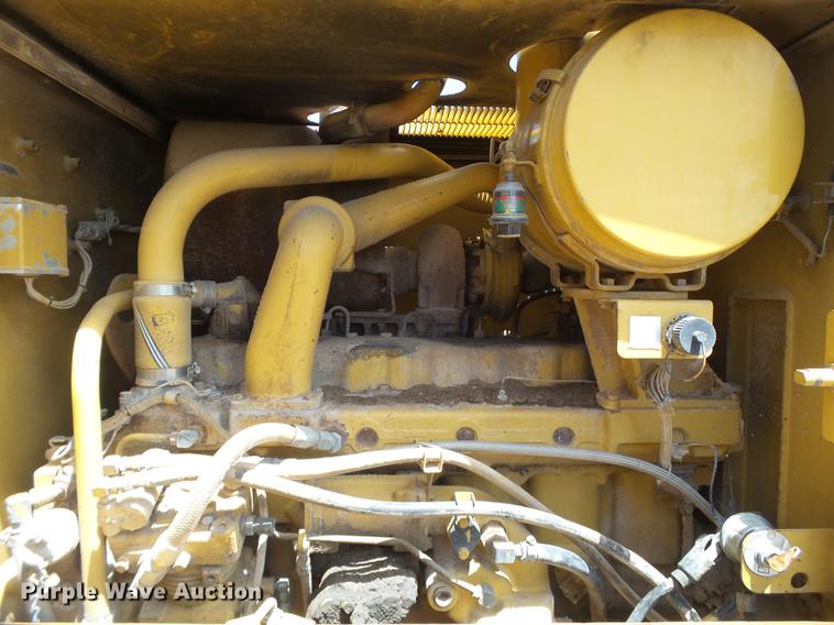image for item DE1380 1996 Caterpillar 143H motor grader