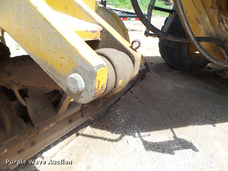 image for item DE1380 1996 Caterpillar 143H motor grader
