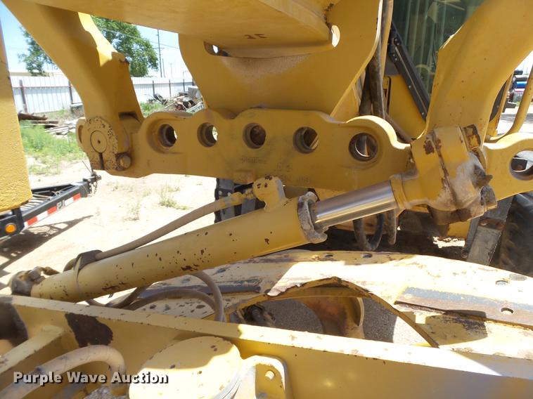image for item DE1380 1996 Caterpillar 143H motor grader