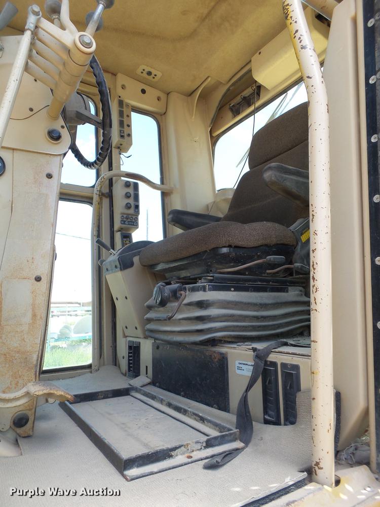 image for item DE1380 1996 Caterpillar 143H motor grader