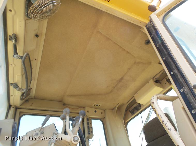 image for item DE1380 1996 Caterpillar 143H motor grader