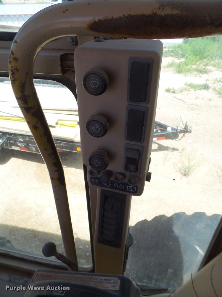 image for item DE1380 1996 Caterpillar 143H motor grader