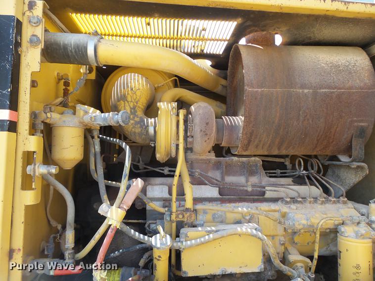 image for item DE1380 1996 Caterpillar 143H motor grader
