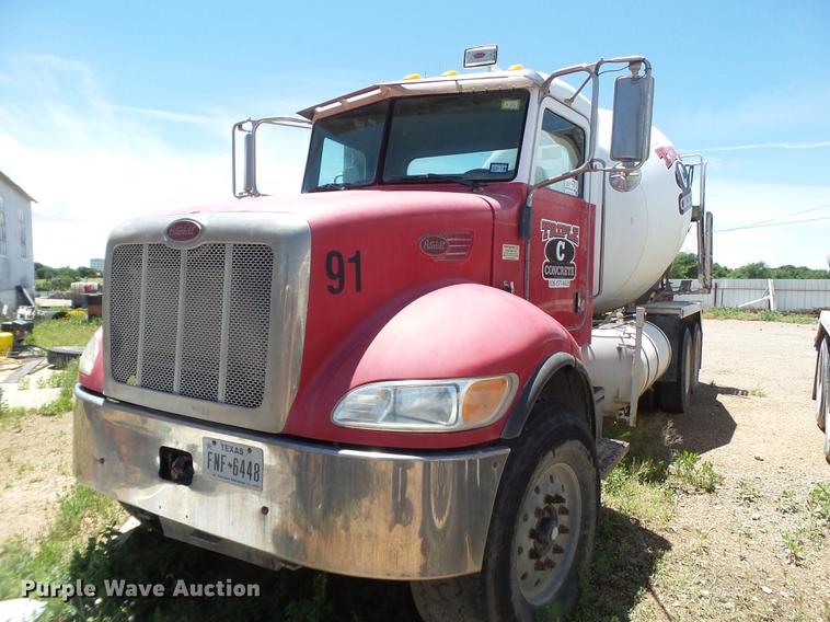 image for item DE1385 2009 Peterbilt 340 ready mix truck