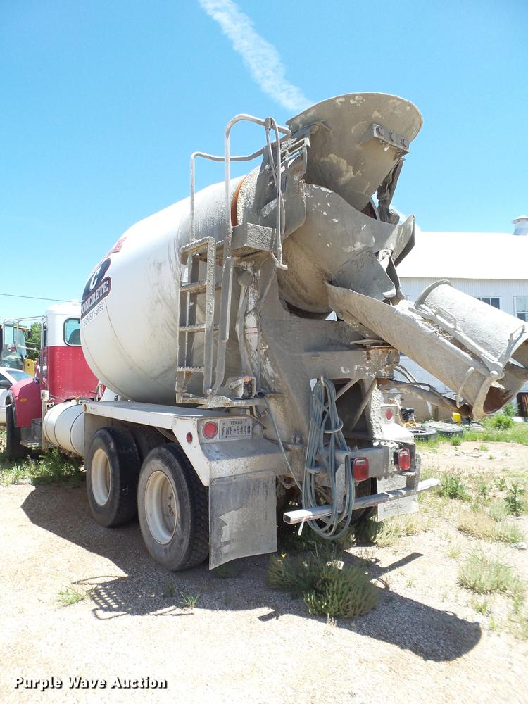 image for item DE1385 2009 Peterbilt 340 ready mix truck