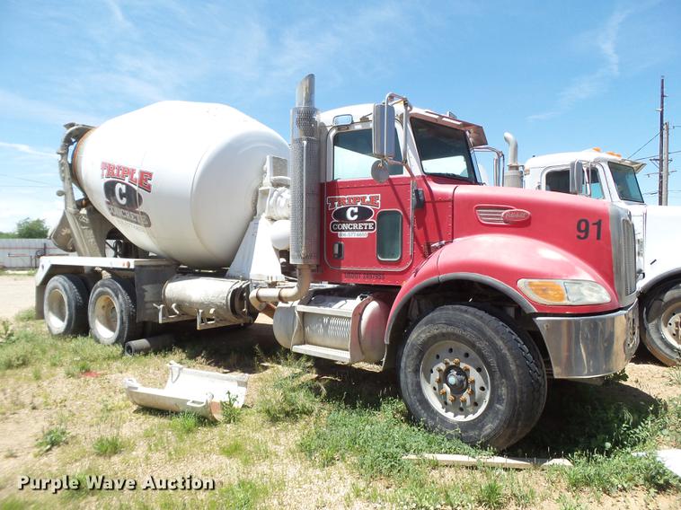 image for item DE1385 2009 Peterbilt 340 ready mix truck
