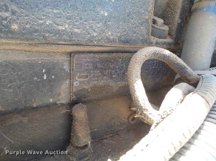 image for item DE1386 1999 Peterbilt 357 ready mix truck