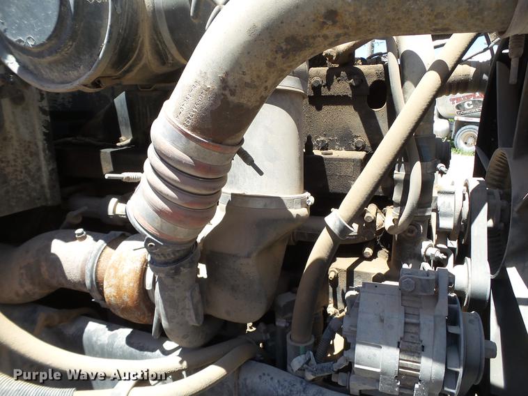 image for item DE1386 1999 Peterbilt 357 ready mix truck