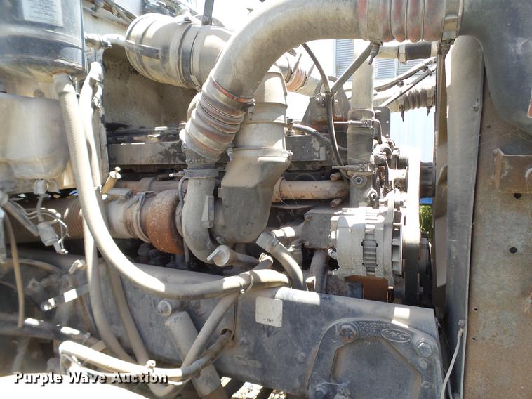 image for item DE1388 2000 Peterbilt 357 ready mix truck