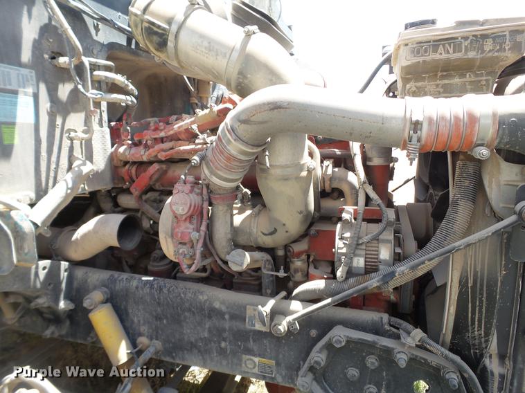 image for item DE1389 2009 Peterbilt 384 semi truck