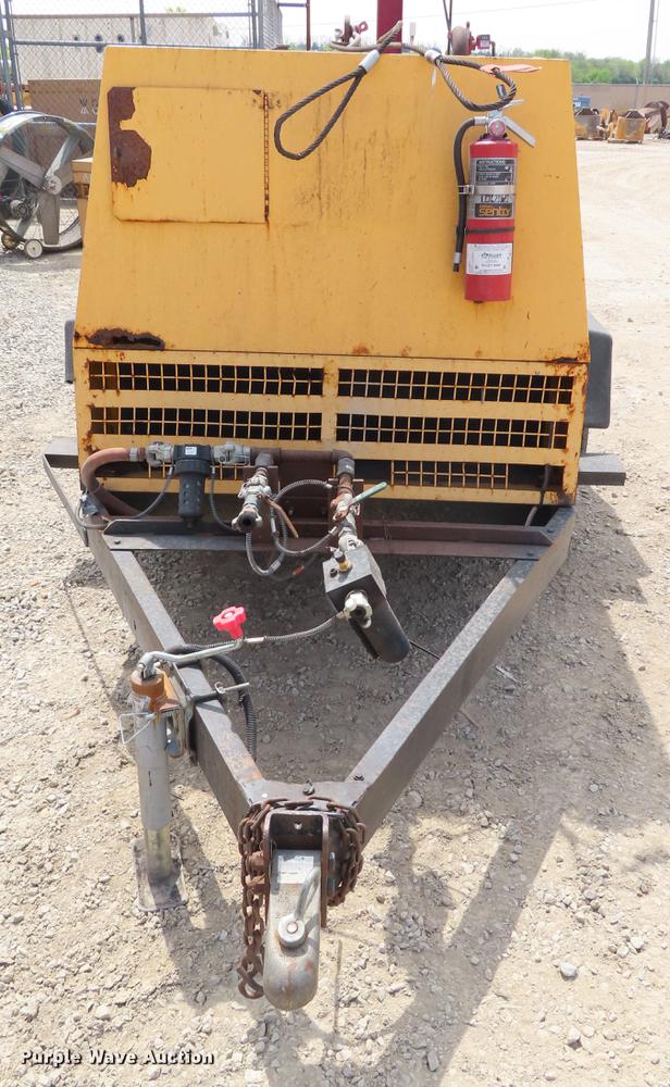 image for item DE3442 1994 Atlas Copco XAS 90 air compressor