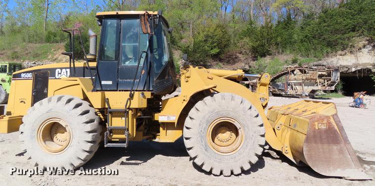 image for item DE3468 2003 Caterpillar 950G Series II wheel loader