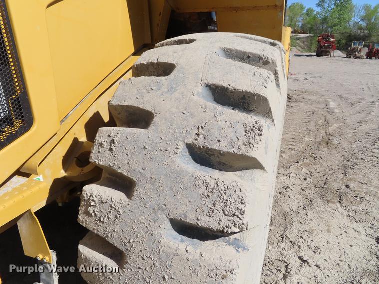 image for item DE3468 2003 Caterpillar 950G Series II wheel loader