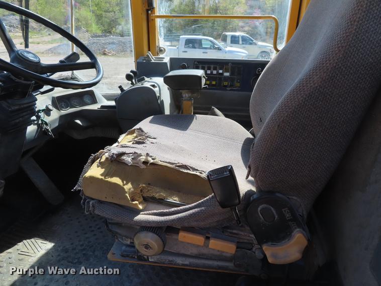 image for item DE3470 1992 Volvo L180 wheel loader