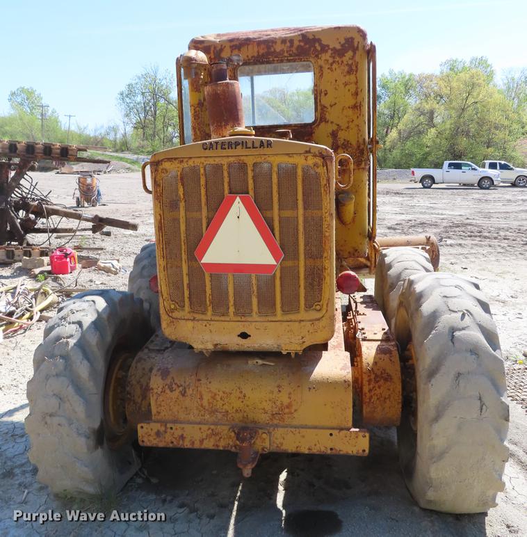 image for item DE3471 Caterpillar 12 rigid frame motor grader