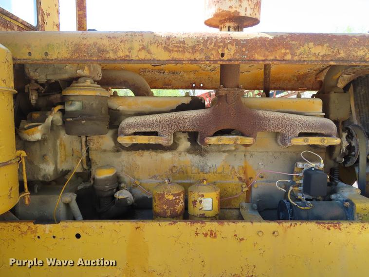 image for item DE3471 Caterpillar 12 rigid frame motor grader