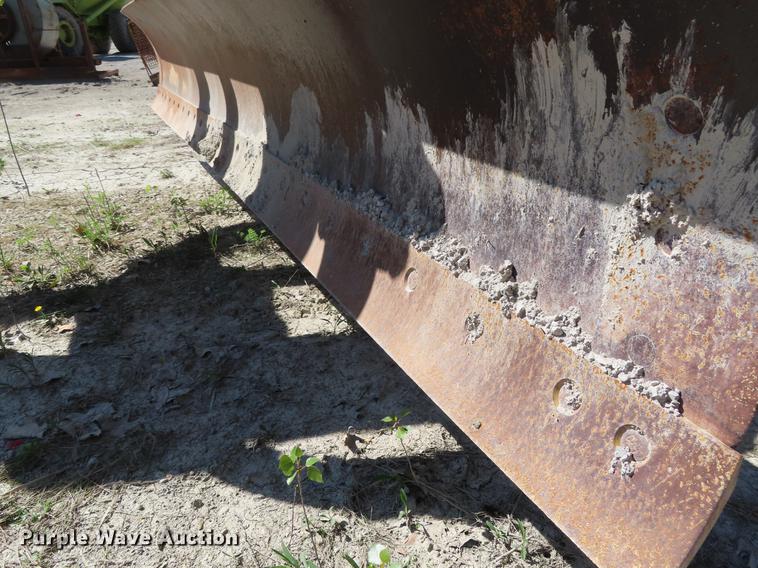 image for item DE3471 Caterpillar 12 rigid frame motor grader