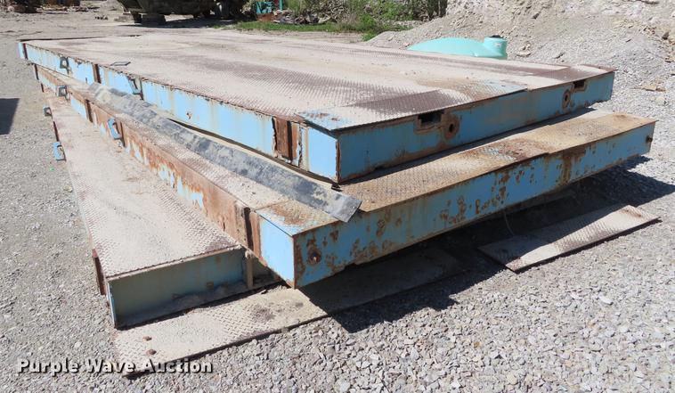 image for item DE3473 (3) scales