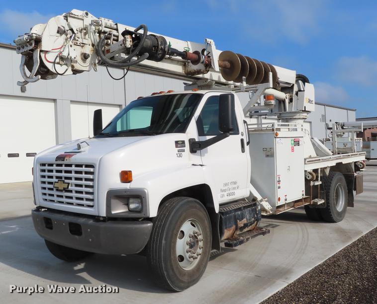 image for item DE3496 2006 Chevrolet C8500 digger derrick truck