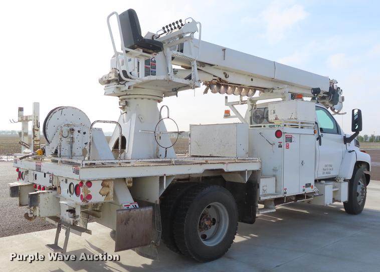 image for item DE3496 2006 Chevrolet C8500 digger derrick truck