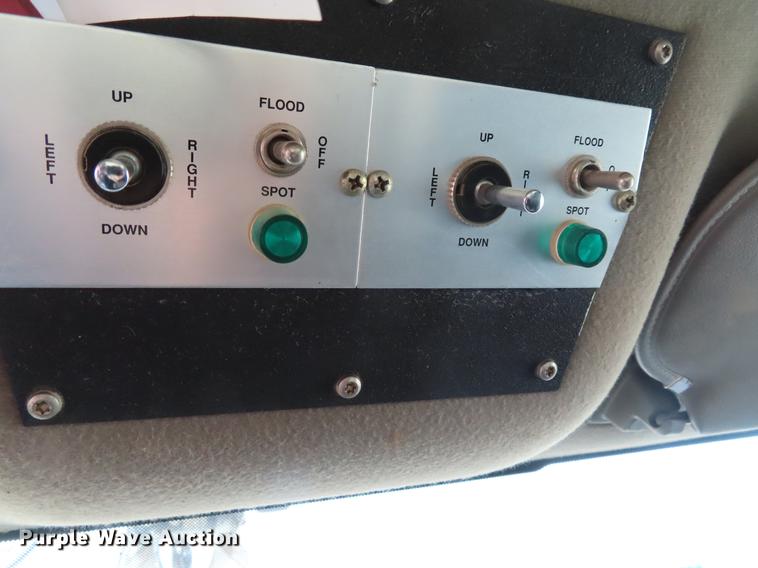 image for item DE3496 2006 Chevrolet C8500 digger derrick truck