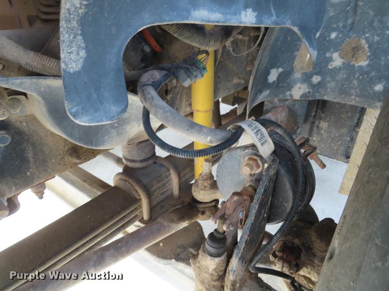 image for item DE3496 2006 Chevrolet C8500 digger derrick truck