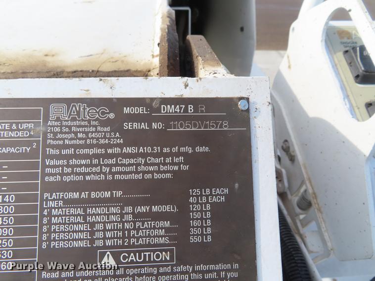 image for item DE3496 2006 Chevrolet C8500 digger derrick truck