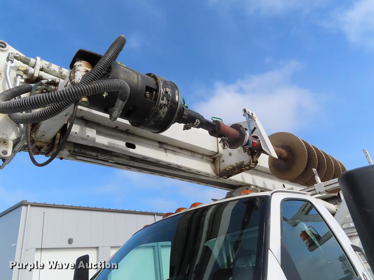 image for item DE3496 2006 Chevrolet C8500 digger derrick truck