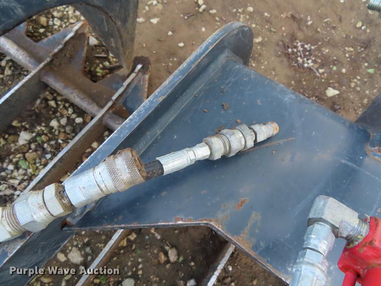 image for item DE3500 66"W skid steer grapple bucket