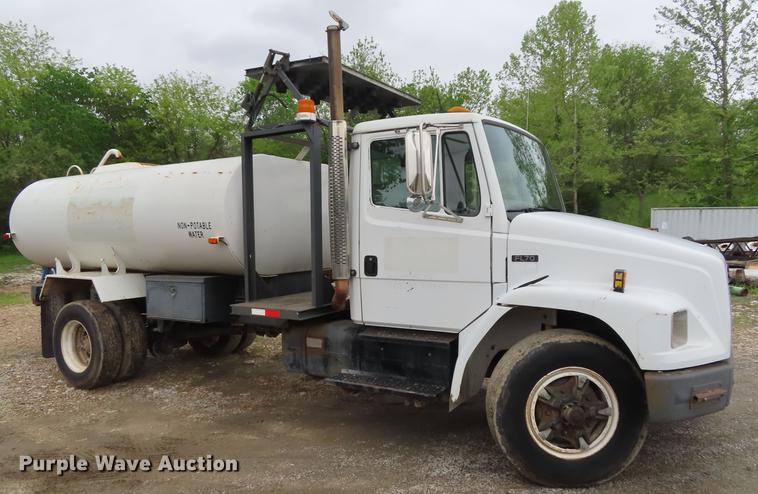 image for item DE3509 1996 Freightliner FL70 tank truck