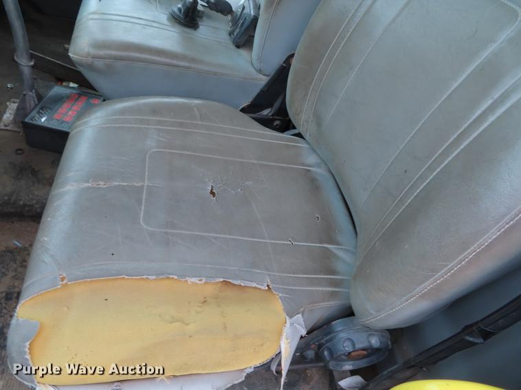 image for item DE3509 1996 Freightliner FL70 tank truck