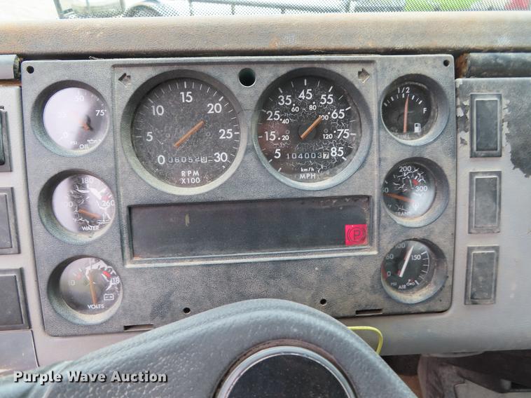 image for item DE3509 1996 Freightliner FL70 tank truck