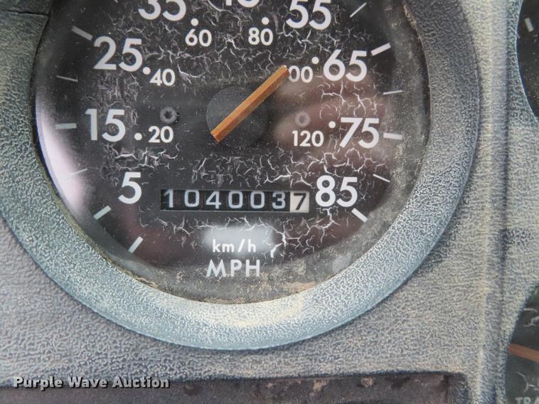 image for item DE3509 1996 Freightliner FL70 tank truck