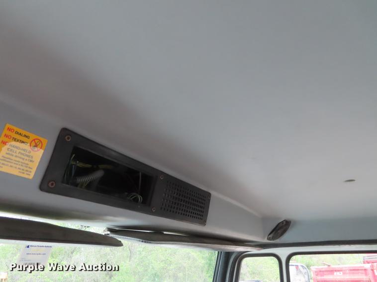 image for item DE3509 1996 Freightliner FL70 tank truck