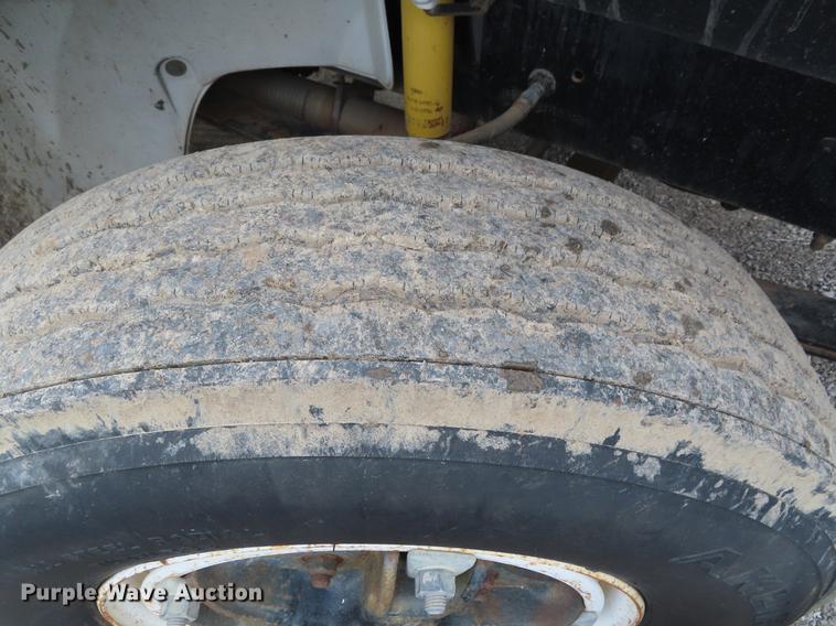 image for item DE3509 1996 Freightliner FL70 tank truck