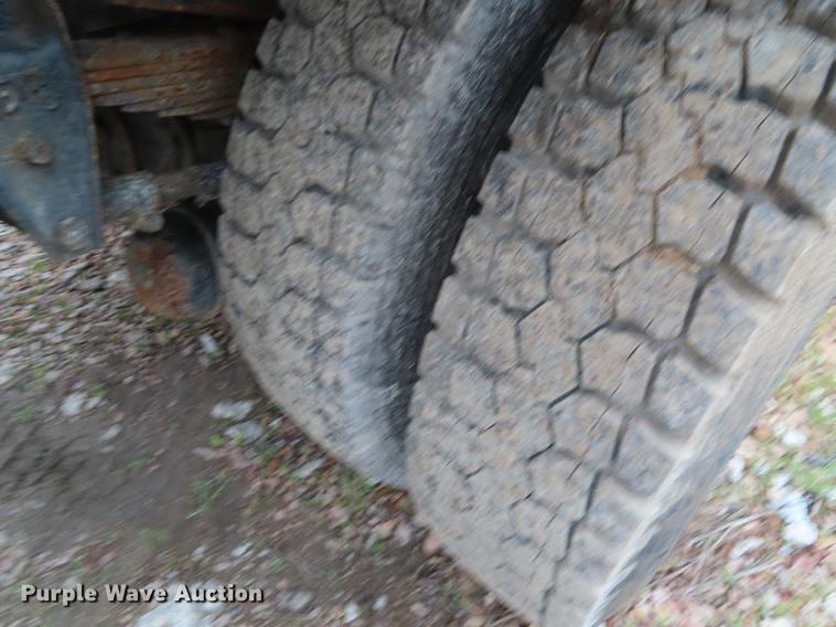 image for item DE3509 1996 Freightliner FL70 tank truck