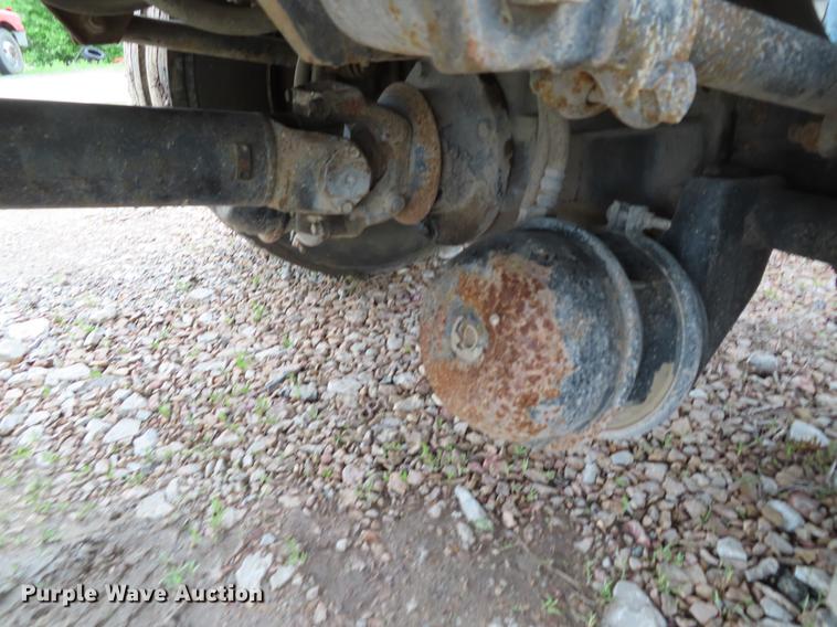 image for item DE3509 1996 Freightliner FL70 tank truck