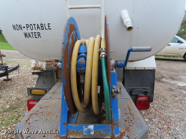 image for item DE3509 1996 Freightliner FL70 tank truck