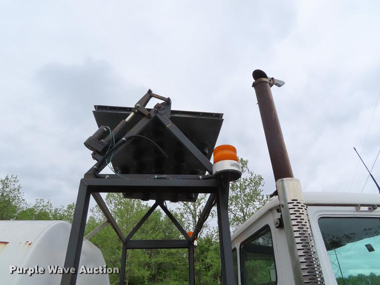 image for item DE3509 1996 Freightliner FL70 tank truck