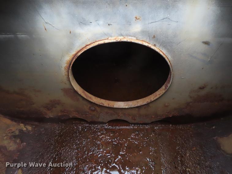 image for item DE3509 1996 Freightliner FL70 tank truck