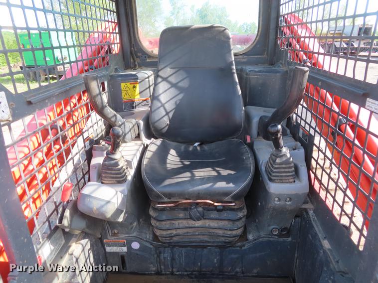 image for item DE3511 2013 Kubota SVL75 skid steer