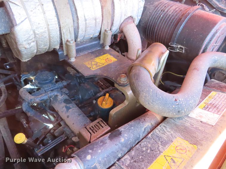 image for item DE3511 2013 Kubota SVL75 skid steer