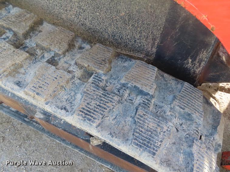 image for item DE3511 2013 Kubota SVL75 skid steer