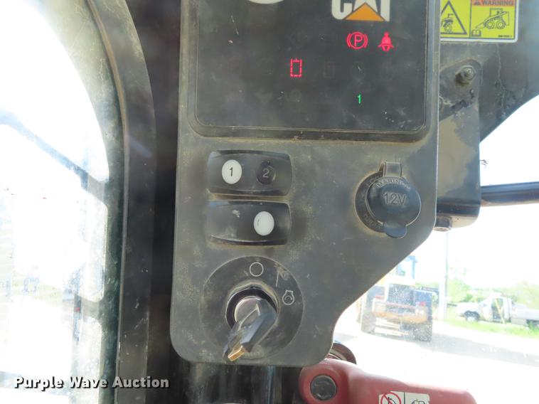 image for item DE3512 2012 Caterpillar 289C skid steer