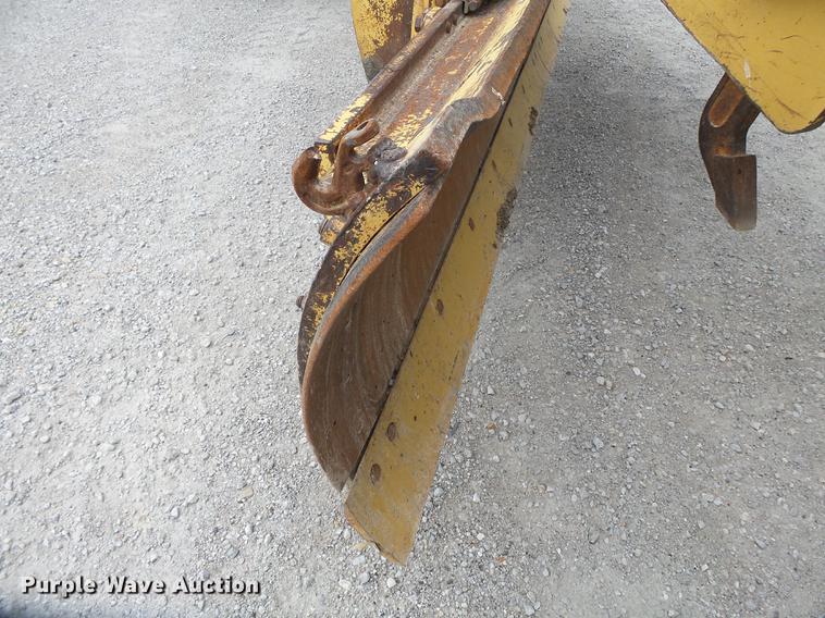 image for item DE7777 1995 Caterpillar 140H motor grader